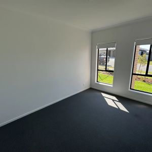 Family Friendly Home - Photo 2