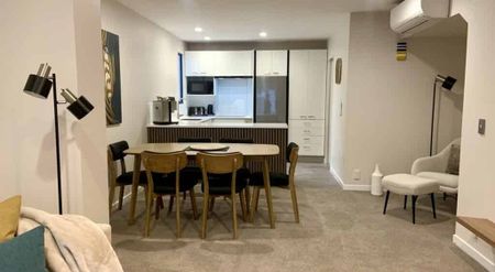 Beautifully Presented City Townhouse in Prime Hagley Park Location! - Photo 5