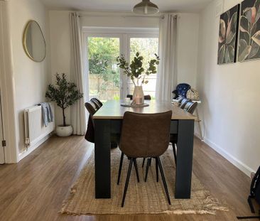 3 bedroom detached house to rent - Photo 2