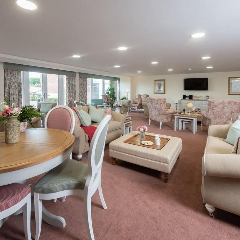 2 bedroom retirement property to rent - Photo 1