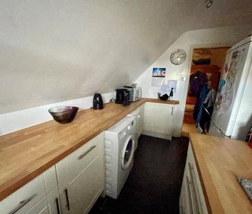 2 bedroom flat to rent - Photo 4