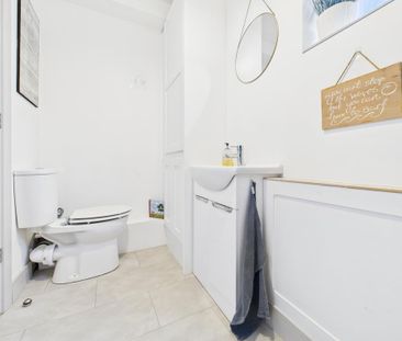 3 bedroom semi-detached house to rent - Photo 6