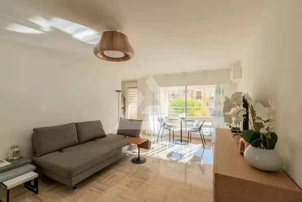 Location Appartement 2 pièces 55m² BEAUSOLEIL 06240 - Photo 1