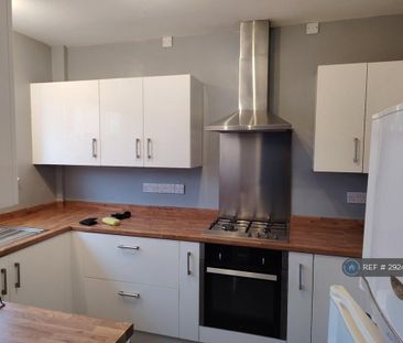 3 bedroom terraced house to rent - Photo 4