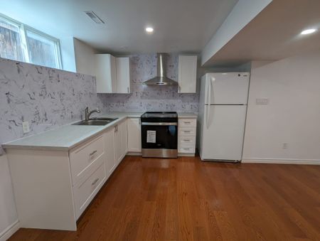 For Lease - 34 Danielle Crescent, Barrie, Ontario - Photo 3