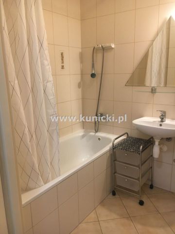 Warszawa, Ursynów, Kabaty, Jerzego Zaruby - Photo 2