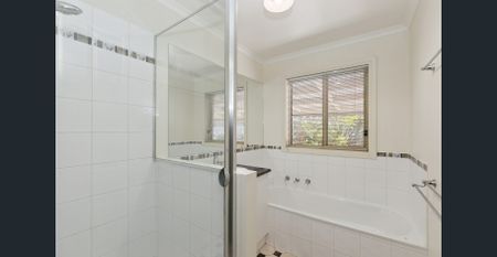 Charming 3-Bedroom Family Home in Epsom - Photo 3