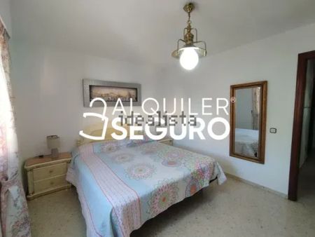 Alquiler de piso en Calle Margarita - Photo 4