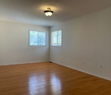 For Lease - 123 Foxfield Crescent, Vaughan, Ontario - Photo 3