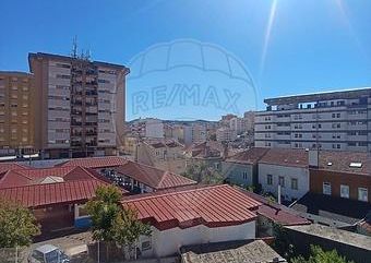 Apartamento T4 em Coimbra