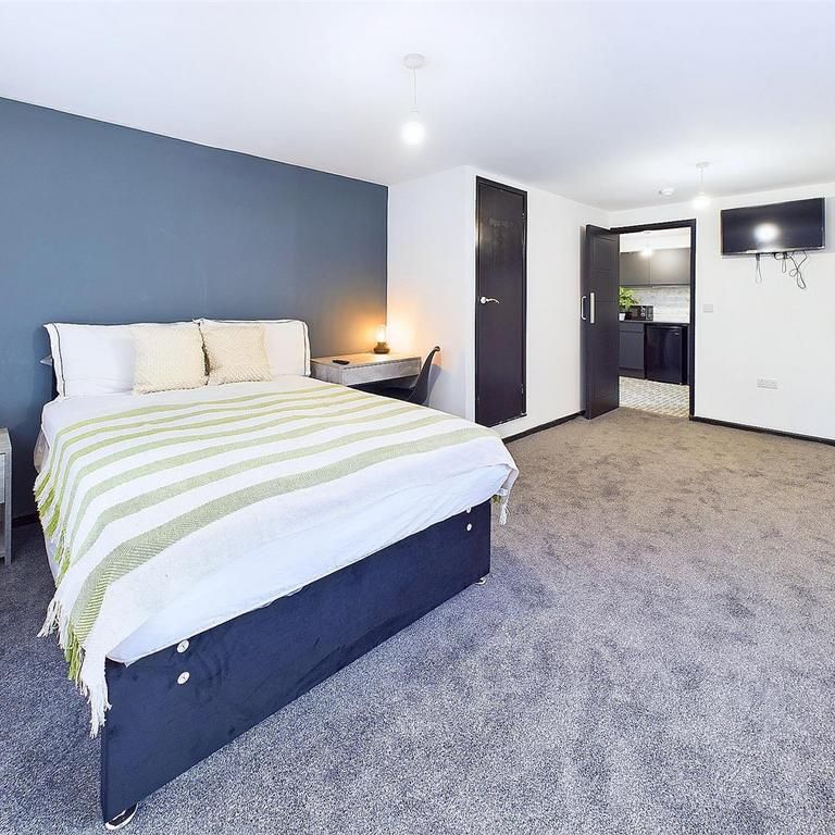 Studio to rent - Photo 1