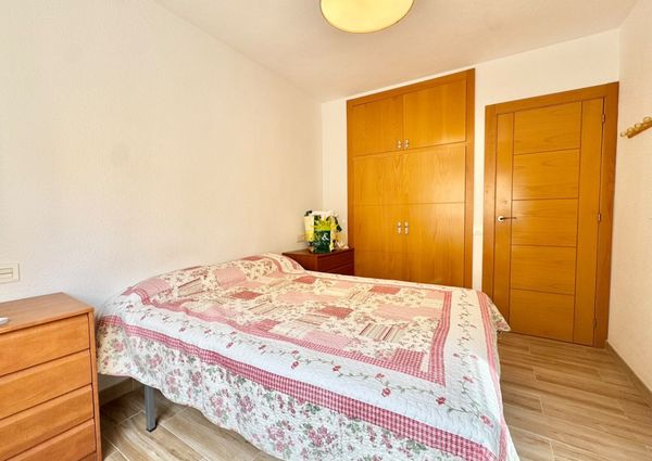 3-BEDROOM APARTMENT JUST A FEW METRES FROM THE BEACH IN GUARDAMAR DEL SEGURA