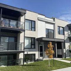 1 room apartment of 83m² in Laval - Photo 2