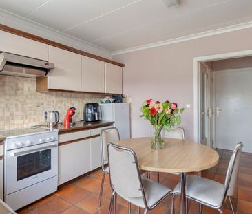 Aangename halfopen woning met tuin en inpandige garage - Photo 3