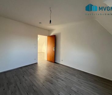 Frisch renovierte 2,5 Zimmer Wohnung im Dachgeschoss - Photo 3