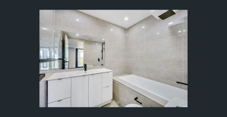 Modern & Convenient Apartment in Prime Upper Mount Gravatt Location - Photo 4