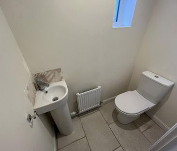 4 bedroom property to rent - Photo 6