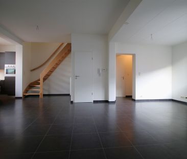 Duplexappartement met 2 slpk in het centrum - Photo 1