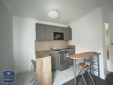Location Appartement 1 pièce 23m² LAVAL 53000 - Photo 3