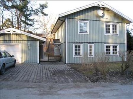 VILLA UTHYRES I SOLLENTUNA - Photo 4