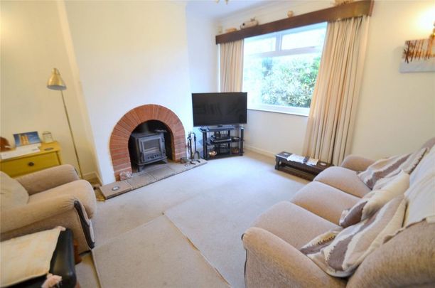 3 bedroom semi-detached house to rent - Photo 1