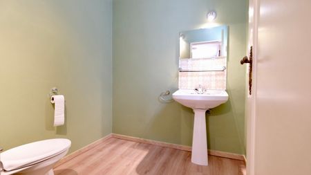 Halfopen bebouwing met ruime oprit en garagebox - Foto 5