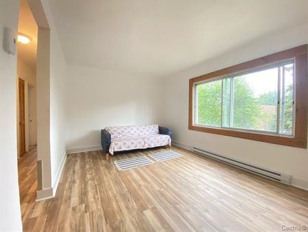 1640 Rue Millar Montréal (Saint-Laurent), QC H4L - Photo 2