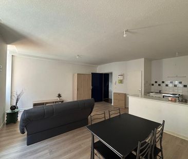 Location Appartement 1 pièce 36m² VALENCE 26000 - Photo 2