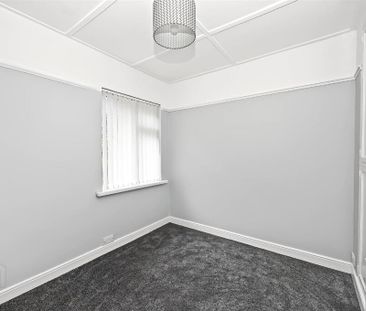 57 Dunraven Park, Belfast, BT5 6BS - Photo 3