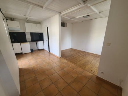 Location Appartement 1 pièce 25m² ANGERS 49100 - Photo 3