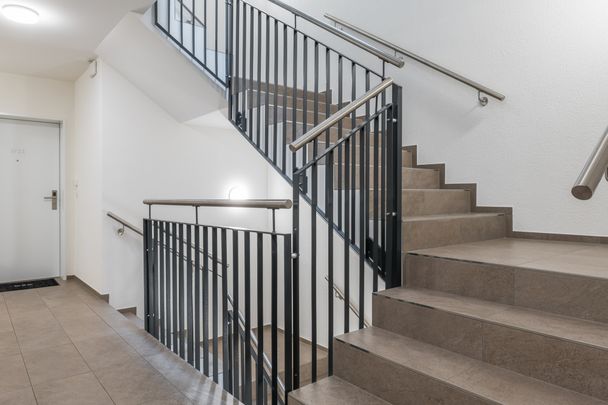 2.5 Zimmerwohnung - mit Balkon 10 Minuten vom Bahnhof entfernt - Foto 1