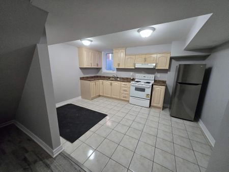 For Lease - 81 Pappain Crescent Unit# BSMT, Brampton, Ontario - Photo 3