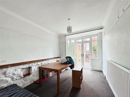 3 bedroom terraced house to rent - Photo 2