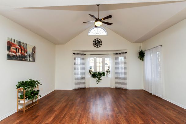 For Lease - 19 CASTLE GLEN Crescent Unit# A, Kanata, Ontario - Photo 1