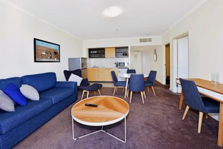 Comfortable 1-bedroom apartment near Fitzroy Gardens - Photo 3