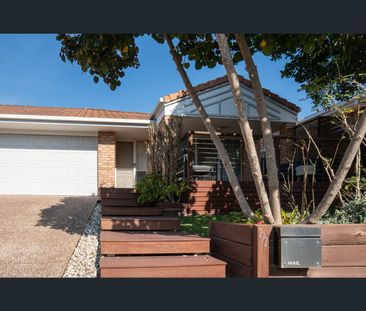 2/2 Acorn Lane, Robina, Qld 4226 - Photo 1