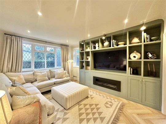 4 bedroom detached house to rent - Photo 1