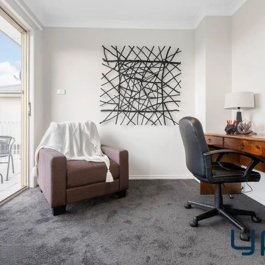 “A Perfect Blend of Space, Style & Location !!” - Photo 1