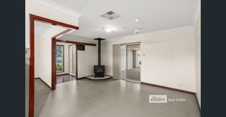 FAMILY HOME, MUST VIEW! - Photo 3