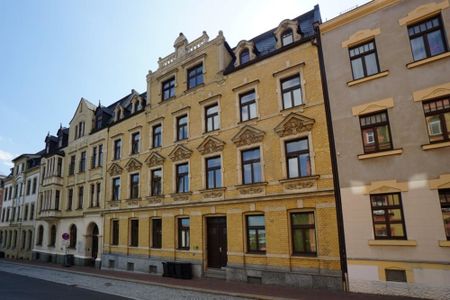 Geräumige Erdgeschoss-Wohnung mit saniertem Bad und Balkon - Photo 5