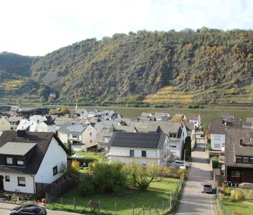 Mietwohnung 5-Zimmer Dachgeschosswohnung mit Blick zur Mosel - Photo 1
