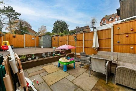 Cuthbert Gardens, Norwood, SE25 - Photo 3