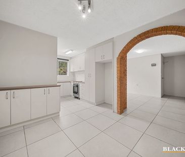 4/30 Trinculo Place, Queanbeyan, NSW 2620 - Photo 2