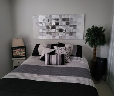 For Lease - 4298 Ingram Common N/A, Burlington, Ontario - Photo 6