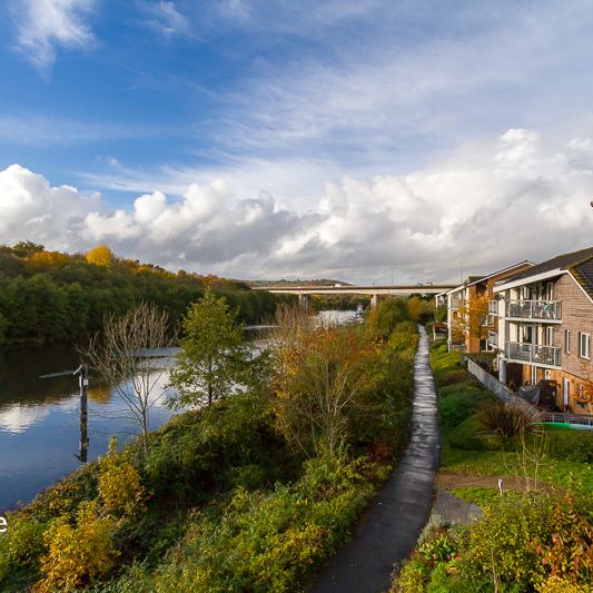 GRANGEMOOR COURT CARDIFF BAY FURNISHED ONE BEDROOM APARTMENT WITH BALCONY AND RIVER VIEWS - Photo 1