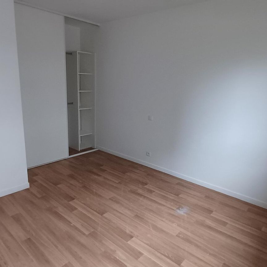 location Appartement T2 DE 48.36m² À AUBERVILLIERS - Photo 1