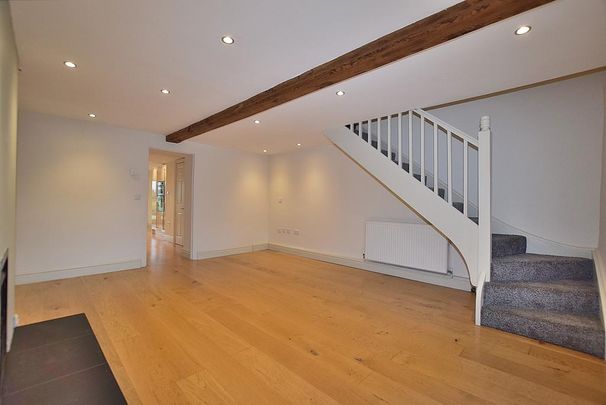 2 bedroom cottage to rent - Photo 1