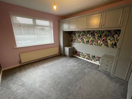 2 bedroom detached bungalow to rent - Photo 3