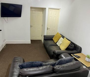 5 bedroom house to rent - Photo 1
