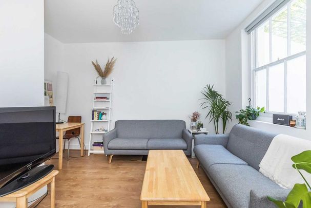 3 bedroom maisonette to rent - Photo 1